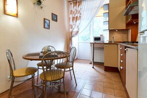 Appartement | Dineren op de kamer