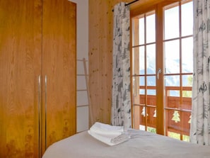 3 bedrooms, WiFi