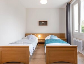 2 bedrooms, Internet
