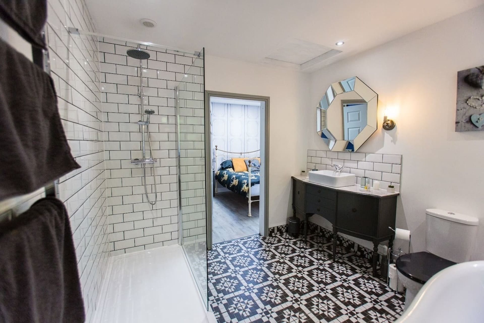 Apartment | Bathroom