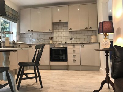 Oakley Country Retreat-1 Bed-garden-free Parking