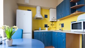 Apartment | Private kitchen - Home-Hotel Kostelnaya 10 (Kyiv)