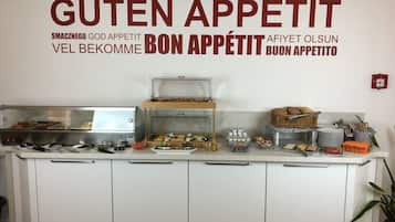 Desayuno buffet incluido todos los días
