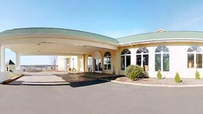 Exterior - Quality Inn (London)