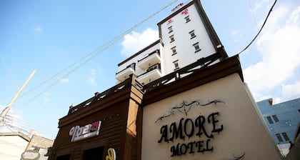 Amore Motel