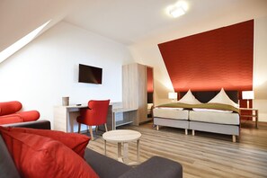 Superior Double Room | Free WiFi, bed sheets - Hotel NEUE HÖHE (Klingenberg)