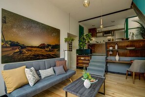 Appartement Design | Aire de séjour | Téléviseur à écran plat