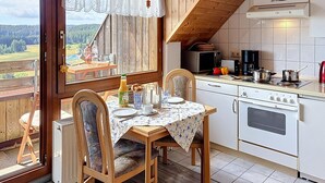 Fridge, microwave, oven, high chair - Schwarzwaldblick by Interhome (Schonach)