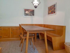 Dining - Apartment Kondor by Interhome (Zermatt)