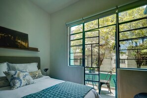 Design Apartment | 1 bedroom, blackout curtains, bed sheets - Old School Next to St. Regis (Mexico City)