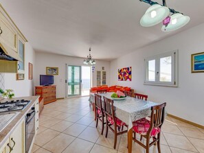 Interior - Villetta Paradiso by Interhome (Castro)