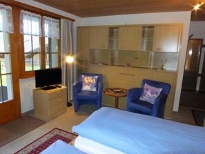 1 bedroom, free Internet