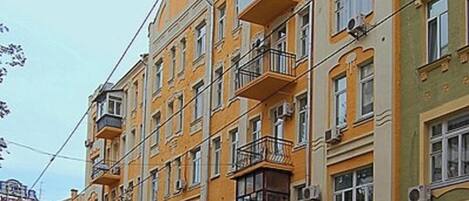 Fachada de la propiedad