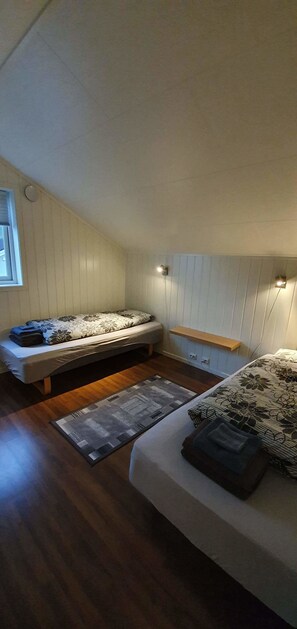 3 chambres, rideaux occultants, Wi-Fi gratuit, draps fournis