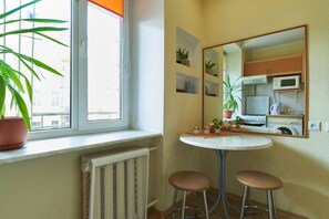 公寓 | 私人厨房 | 冰箱、微波炉、烤箱、炉灶