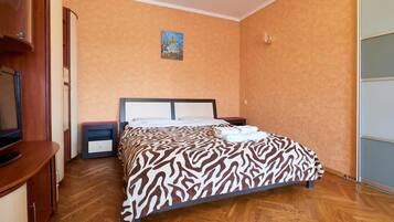 Apartment | 1 bedroom, iron/ironing board, free WiFi