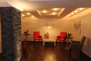 المنشأة من الداخل