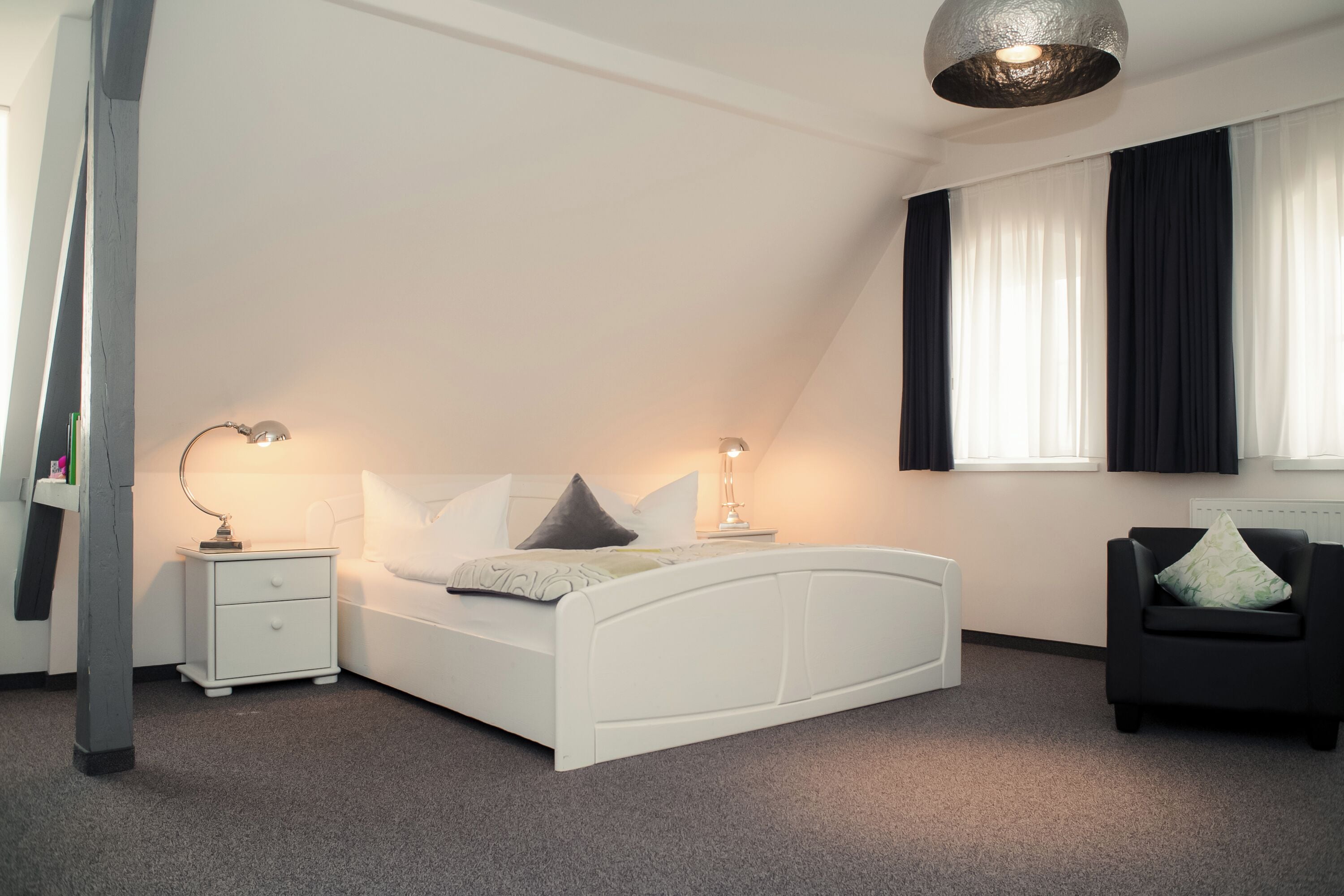 Exclusive Apartment, 1 Bedroom | Minibar, desk, bed sheets