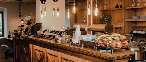 Daily buffet breakfast (EUR 16 per person)