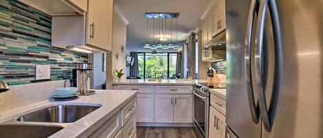 Refrigerador, microondas, parrilla de estufa y lavavajillas