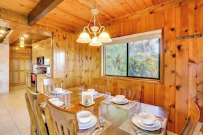 Dining - Lakefront Home w/ Game Room, Kayaks, & Fire Pit (Lake Placid)