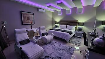 Presidential Suite WB3 (Private Hot Tub) | Egyptian cotton sheets, premium bedding, down comforters