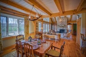 Dining - Elegant Mountain Escape: 3BR with Fireplace & Views (Mill Spring)