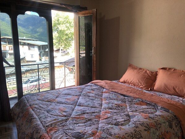 Family Duplex | 3 bedrooms, individually decorated, individually furnished, desk - The Ugyen (Paro)
