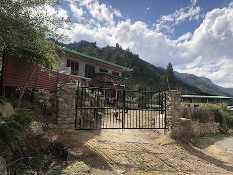 Property entrance. The Ugyen