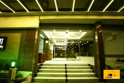 The Alina Hotel & Suites