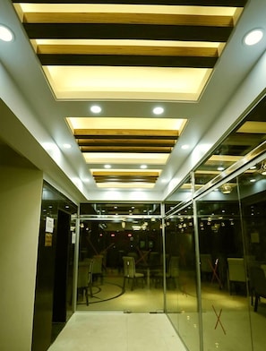 Lobby - The Alina Hotel & Suites (Chittagong)
