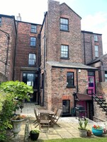 Barbekü/piknik alanı