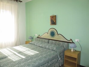 1 室のベッドルーム、WiFi