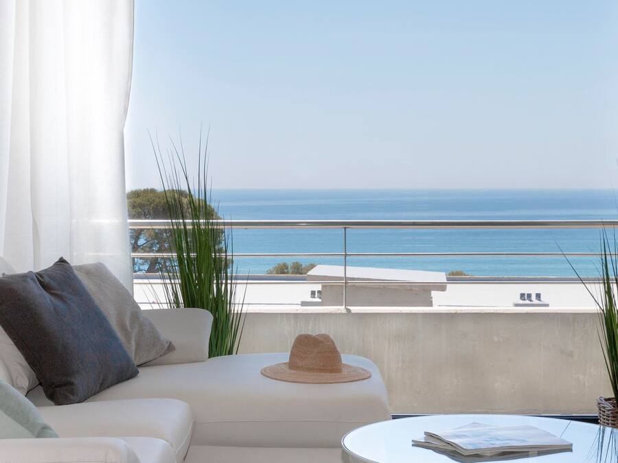 Superior Apartment, 2 Bedrooms, Beach View, Oceanfront | Beach/ocean view