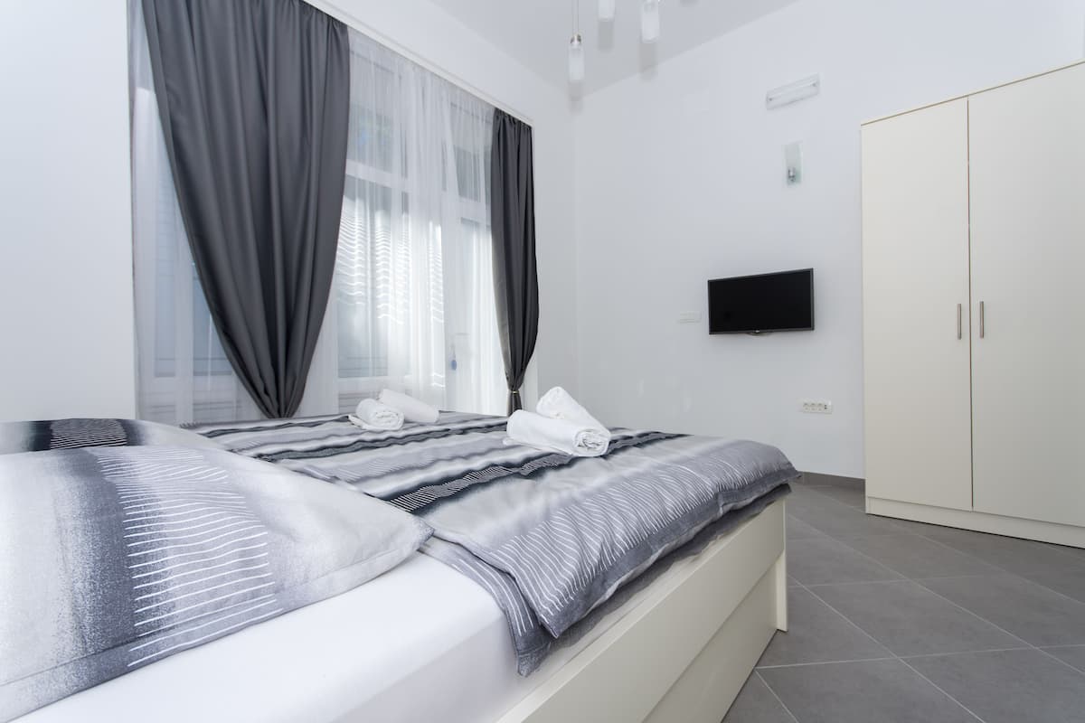 Apartment, Ground Floor (A12) | 1 bedroom, WiFi (free), bed sheets