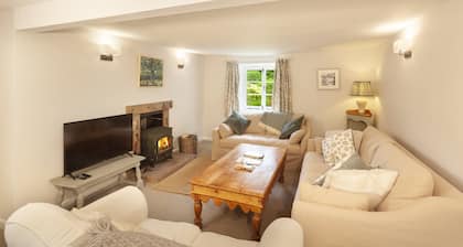 Trinity Cottage, Roadwater