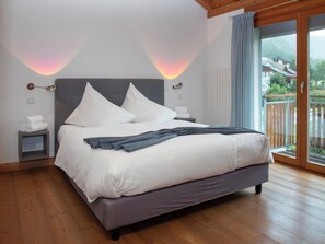2 habitaciones, tabla de planchar con plancha y internet gratis 