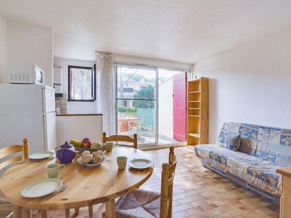 TV - Le Centaure by Interhome (Cap d'Agde)