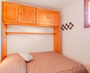 1 bedroom, WiFi - Les Coteaux de la Nartelle by Interhome (Sainte Maxime)
