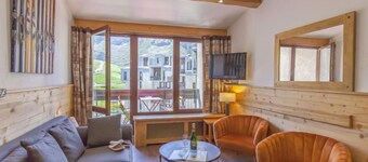 Le Grand Tichot A et B (Val Claret) by Interhome