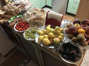 Desayuno continental incluido todos los días