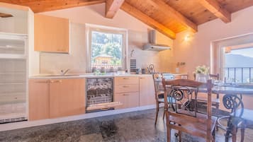 Appartement, 1 slaapkamer | Dineren in de kamer