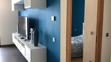 Appartement | Coin séjour | Télévision LED de 130 cm avec chaßnes par satellite, télévision, Netflix