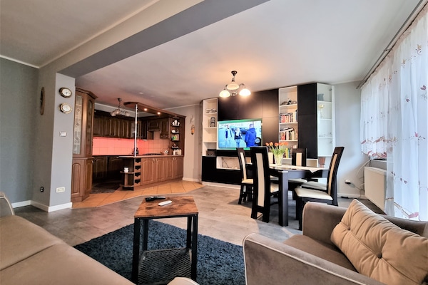 Apartment (6) | Schallisolierte Zimmer, kostenloses WLAN, Bettwäsche