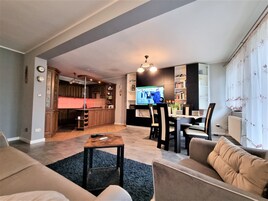 Apartamento (6) | Sistema de insonorización, wifi gratis, ropa de cama