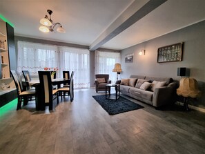 Apartament (6) | 2 dormitoris, habitacions insonoritzades, wifi gratuïta i roba de llit