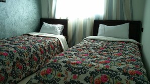 Apartment, 2 Bedrooms | 2 bedrooms, blackout drapes, bed sheets