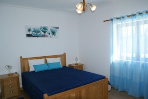 Soundproofing, free cots/infant beds, free WiFi, bed sheets - Casa da Eira - Turismo Rural (Lousa)