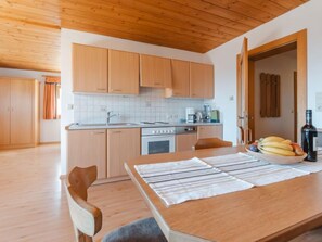Fridge, microwave, oven, dishwasher - Voithofer by Interhome (Königsleiten)