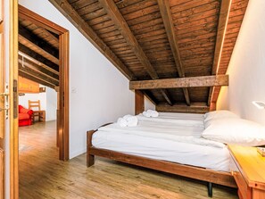 3 bedrooms, free internet